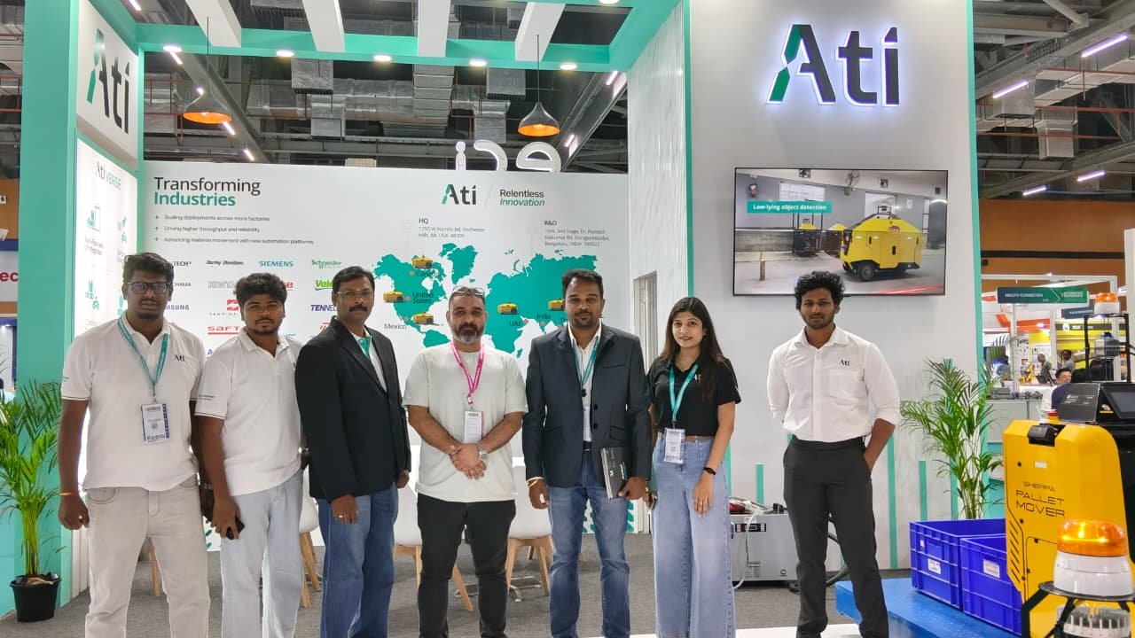 ChalkWalk and Ati team at the Ati Robotics booth